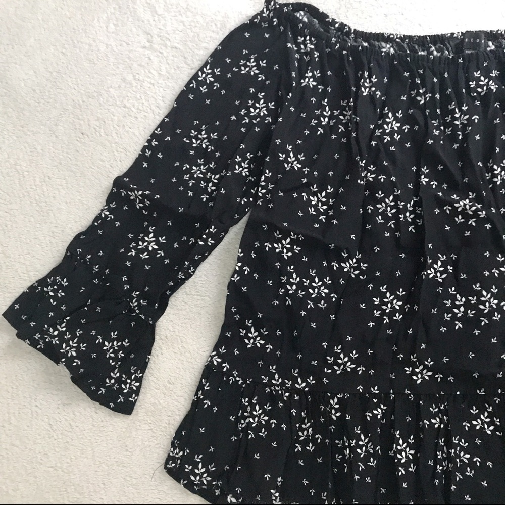 Sanctuary Off-the-Shoulder 3/4 Top